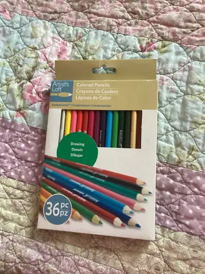 Unleash your inner artist with this brand new set of Artist's Loft Fundamentals coloured pencils, fe...