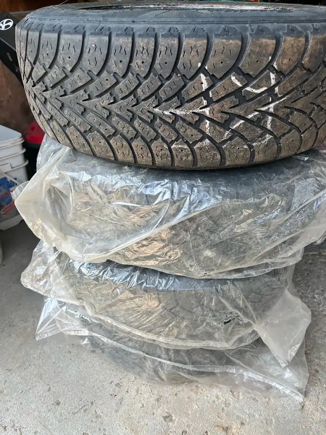 Set of 4 Winter Tires - 195/65R15 in Tires & Rims in Ottawa - Image 4