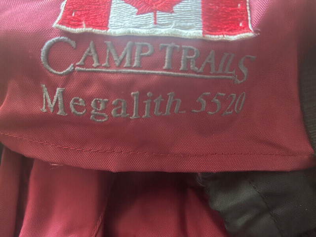 BACKPACK CAMPTRAILS MEGALITH, 5520, TOP & BOTTOM LOADING, CLEAN dans Autre  à Ville de Montréal - Image 3
