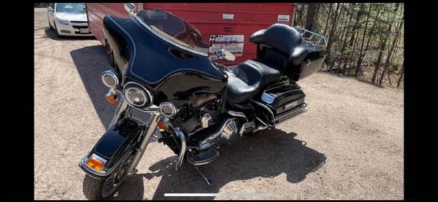 2006 Harley Davidson FLHTC Electra Glide Classic in Street, Cruisers & Choppers in Pembroke - Image 2