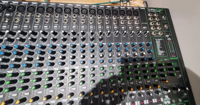 Various Musical equipment at Great prices! in Pro Audio & Recording Equipment in Mississauga / Peel Region - Image 4