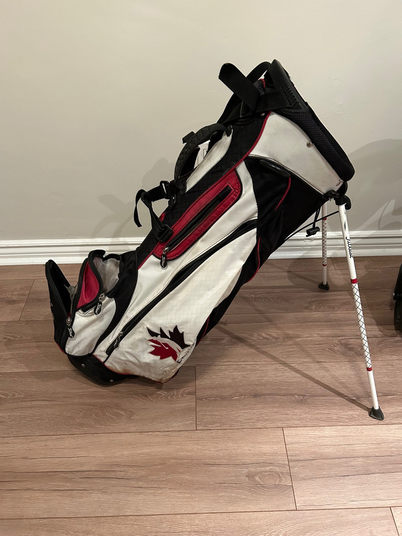 Titleist Golf Bag great condition Golf City of Toronto Kijiji