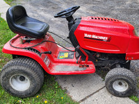 Wheel Horse Lawn Tractor with Deck. 200 OBO