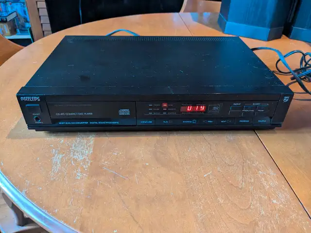 Philips CD492 CD Player in Stereo Systems & Home Theatre in Guelph - Image 3