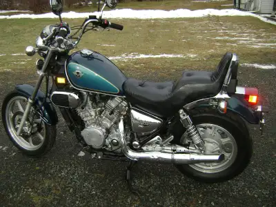 92 Vulcan Vtwin starts,runs, drives and stops,exellent tires,good battery,clean all original,tank is...