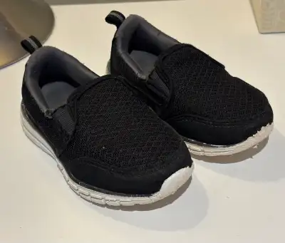 Toddler Shoe - Size 6, View more