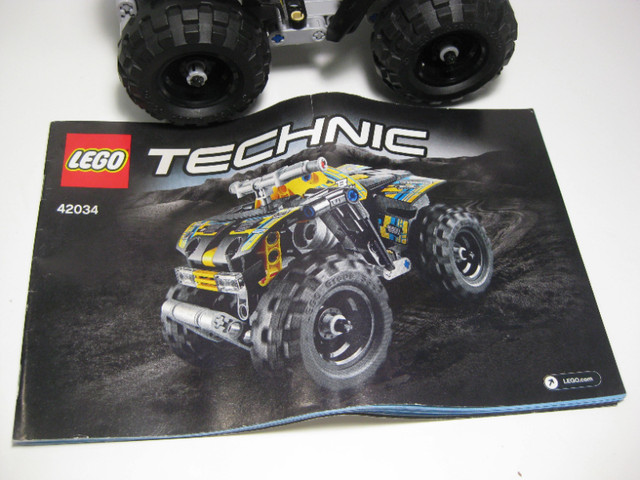 Lego Technic Quad Bike (complete with manual) in Toys & Games in Ottawa - Image 4