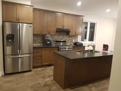 • Furnished Ensuite bedroom (Private bedroom + Private bathroom) • Shared kitchen, living room and l...