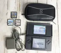 Nintendo  DS Lite ⎮  Mario Game Bundle