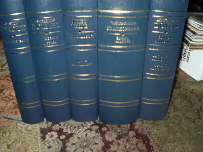 LOT COLLECTION LIVRES, SERIE DVD+FILM, View more