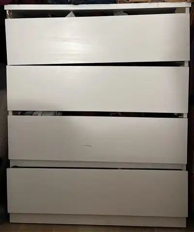 Commode IKEA MALM blanche 4 tiroirs — déménagement, View more
