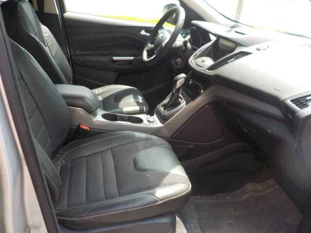 2015 Ford Escape SE 4WD EcoBoost in Cars & Trucks in Kingston - Image 2