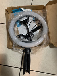 LED selfie ring light with mini tripod