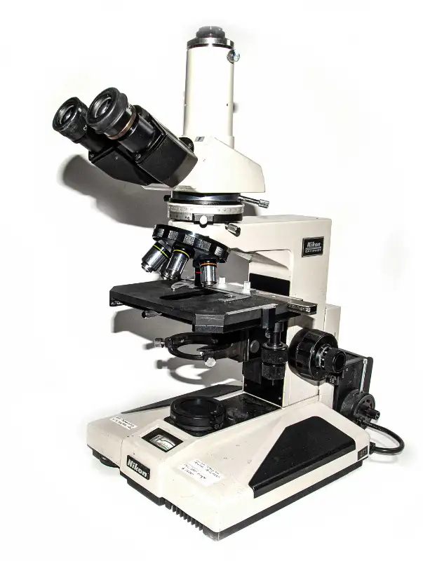 Nikon Optiphot Polarizing Microscope in Other in Calgary - Image 4