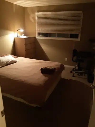 Furnished room for quiet individual who works or studies full time. Room has queen bed, dresser, ful...