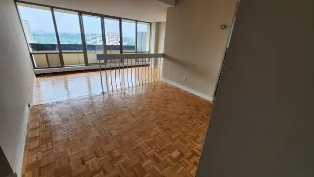 Looking for Roommates near York University, North York, Toronto