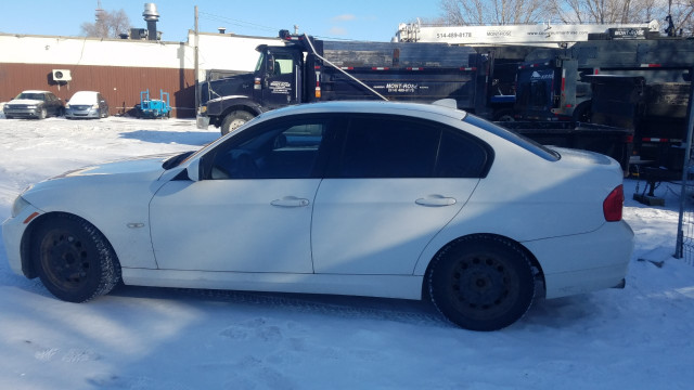 BMW 323i 2010 dans Autos et camions  à Ville de Montréal