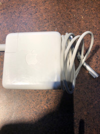 Mac laptop power cord Apple
