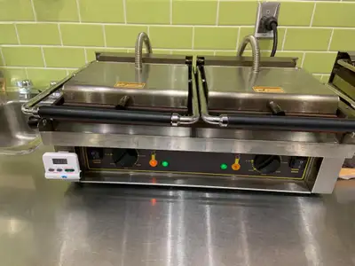 Have 2 unit of Sodir 2 Bay Panini Grill for restaurant set up. Located In Fort McMurray Alberta. Pm...