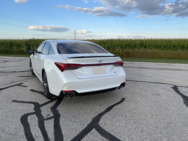 2019 Toyota Avalon XSE (very similar to Lexus ES 350) in Cars & Trucks in London - Image 4