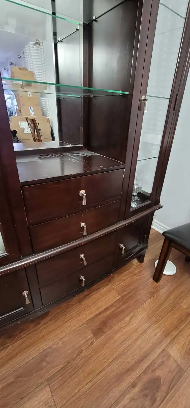 Wooden Hutch in Hutches & Display Cabinets in Mississauga / Peel Region - Image 5