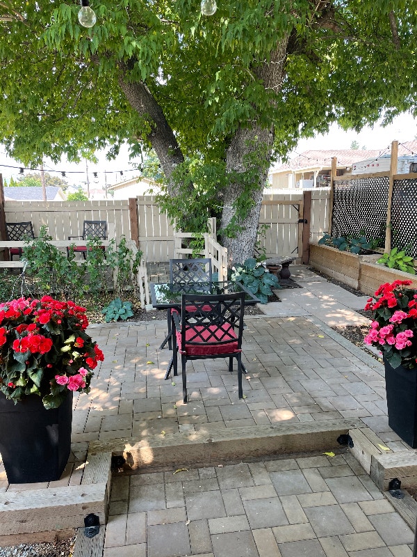 Carriage House detached and private yard Long Term Rentals