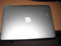FS: 2014 13 inches MacBook air excellent condition