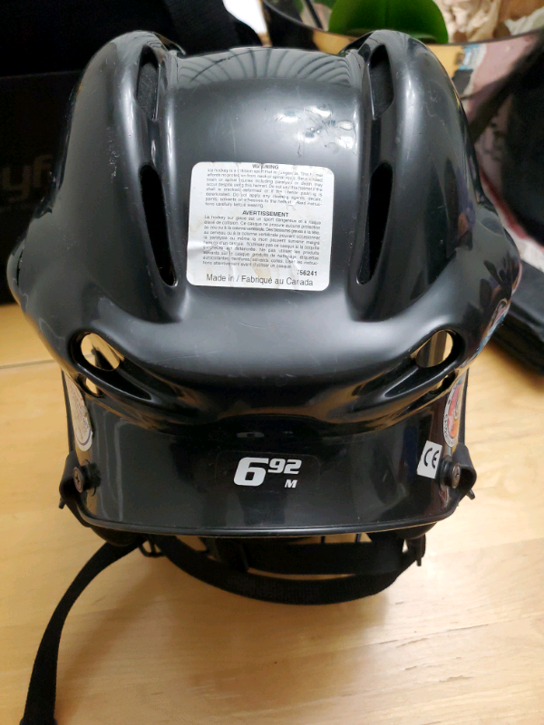 Various Brand Name Hockey Equipment. in Hockey in City of Toronto - Image 6