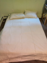 Queen-Size Mattress + Blanket + 2 Pillows