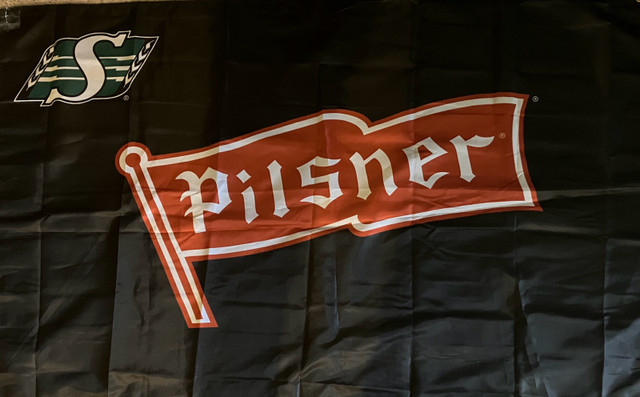  Very rare Saskatchewan Roughrider, Pilsner flags    in Arts & Collectibles in Moose Jaw - Image 4