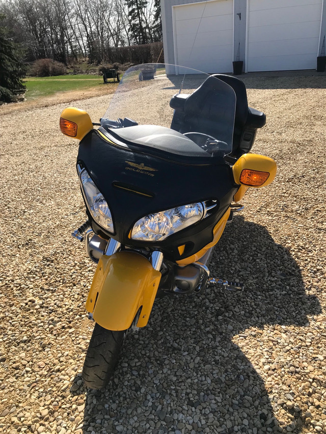 Honda Goldwing GL1800 in Touring in Edmonton - Image 4