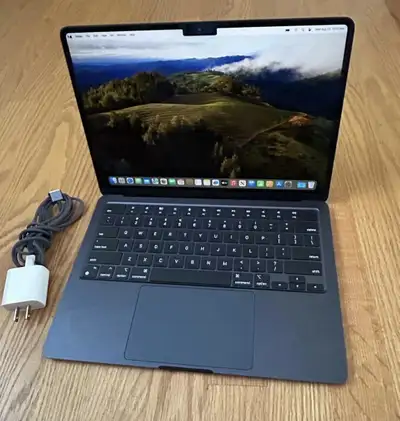 Apple Macbook Air M2 256GB SSD (2024) 13.6" 100% battery health, View more