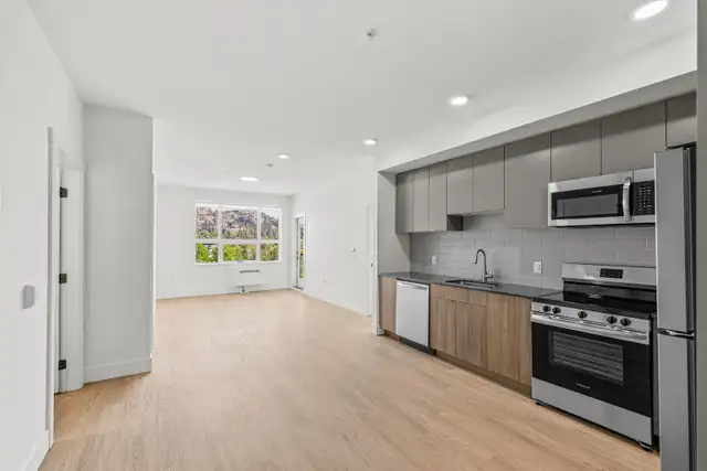 Modern 2 Bedroom Suites | Free Rent + Free Parking in Long Term Rentals in Kelowna - Image 5