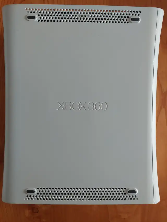 Xbox 360 console modèle Opus (rare) in XBOX 360 in Laval / North Shore - Image 6