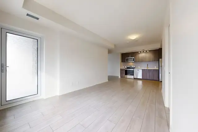 2 Bed + Den  2 Bath condo for rent in Milton in Long Term Rentals in Oakville / Halton Region - Image 4