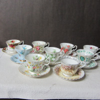 9 Vintage Royal Albert Bone China England Tea Cup and Saucers