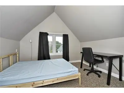 2 move-in ready room is available for rent from June-August **No couples/co-occupancy** 4 Single roo...