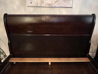 Sleigh bed king size
