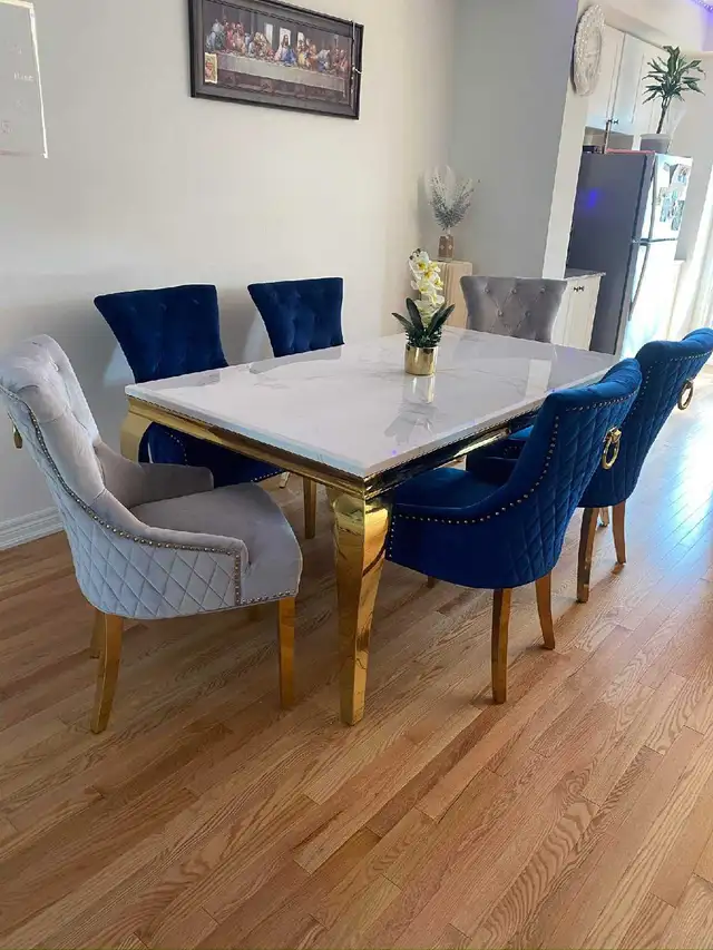 Marble dining table for sale 64396368034434120