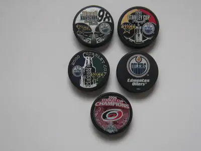 Edmonton Oiler Collectible Souvenir Hockey Pucks, View more