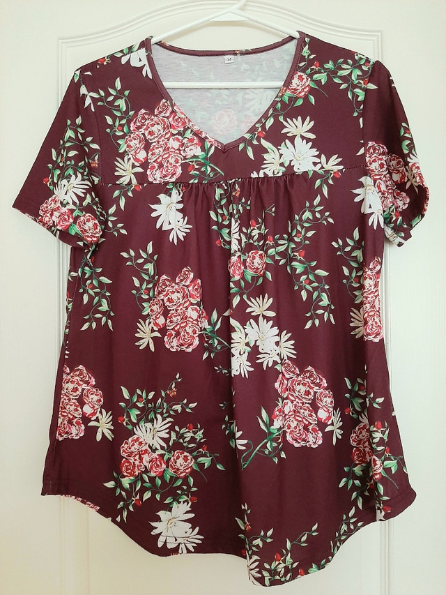 Women Short Sleeve Tops & Dress. in Women's - Tops & Outerwear in Calgary - Image 2