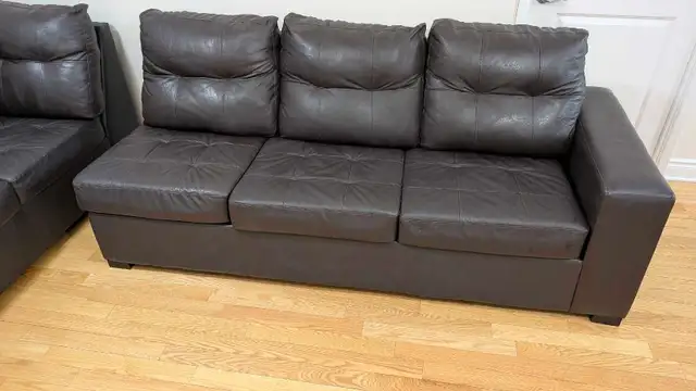 Leather Sectional Sofa in Couches & Futons in Kingston - Image 3