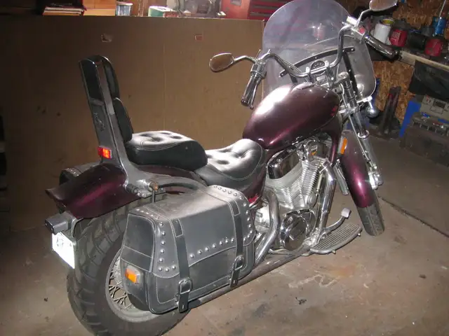 1987 1400 suzuki in Street, Cruisers & Choppers in Cape Breton - Image 3