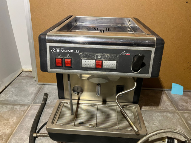 Nuova Simonelli Appia Espresso Machine in Industrial Kitchen Supplies in Calgary - Image 2