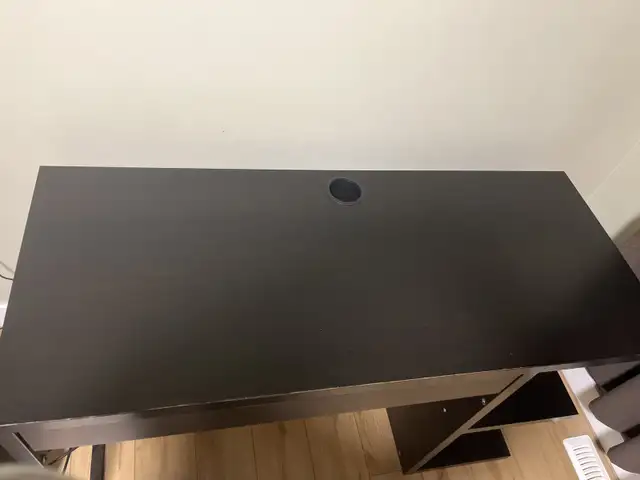 Ikea desk in Desks in Edmonton - Image 3
