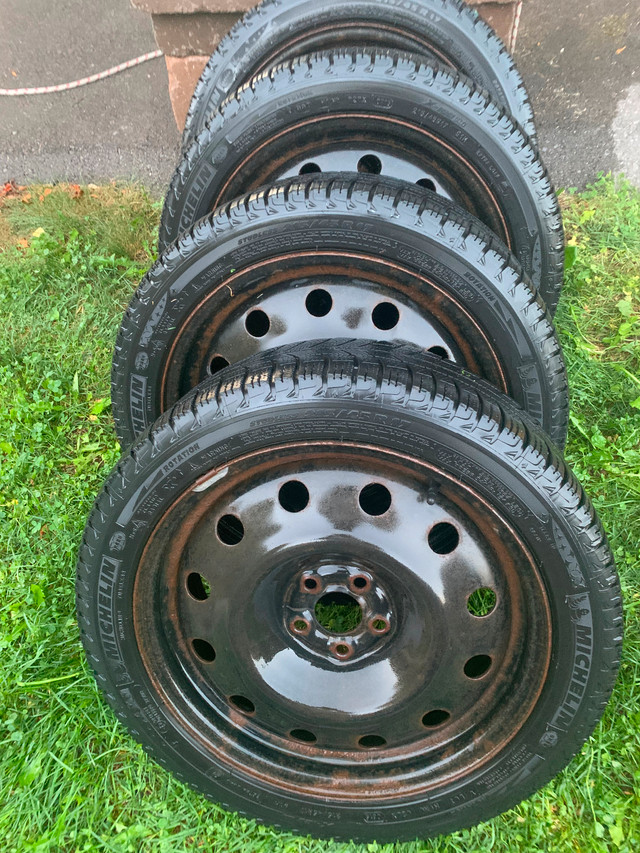 winter tires 215/45R17 off a Subaru in Tires & Rims in Oshawa / Durham Region - Image 2