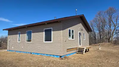 High-Efficiency 2-Bed RTM Home (1020 sq. ft.) – 2x8 Walls TO BE MOVED AT BUYERS EXPENSE PROVEN ENERG...