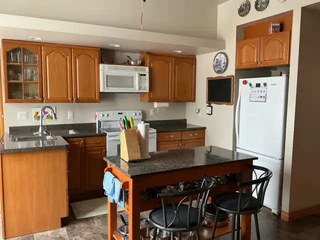 HANOVER ROOMS, all-inclusive, furnished, equipped, WIFI, parking in Short Term Rentals in Owen Sound - Image 6