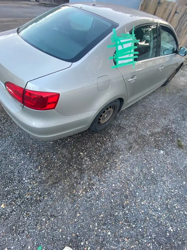 Volkswagen Jetta596878091302348804