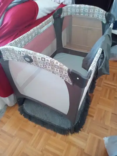 Graco Portable Playpen PacknPlay, View more